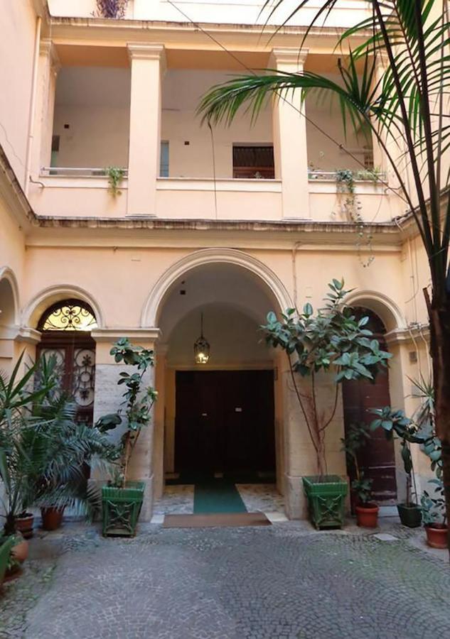 Fantasie In Trastevere Рим Экстерьер фото
